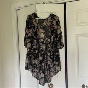 black floral medium forever 21 cardigan
